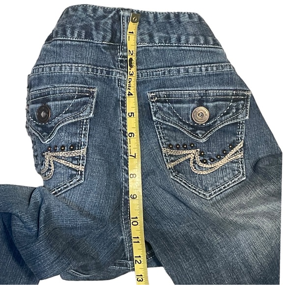Maurices Capri Jeans Thick Stitch Distressed Flap Pockets Juniors Size 3/4 - Picture 9 of 11
